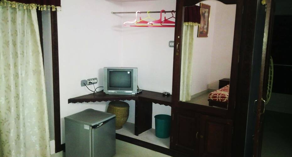 Palace Tourist  Home, Kozhikode 4